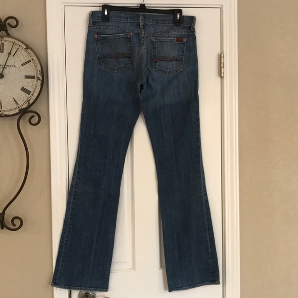 7 FAMK - Picture 2 of 2